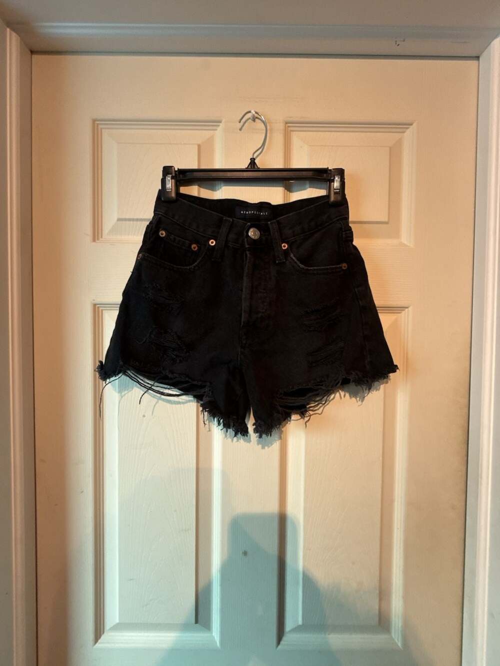 Aeropostale 90s High Rise Cut-Off Size 0 Black Distressed Denim Shorts